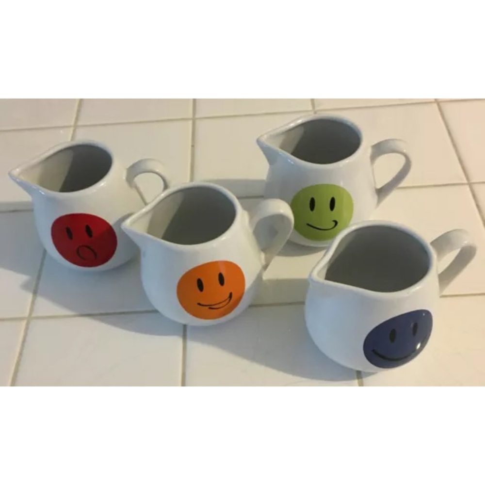 Bella 4 Chubby Ceramic Pitchers w/Smiley Faces